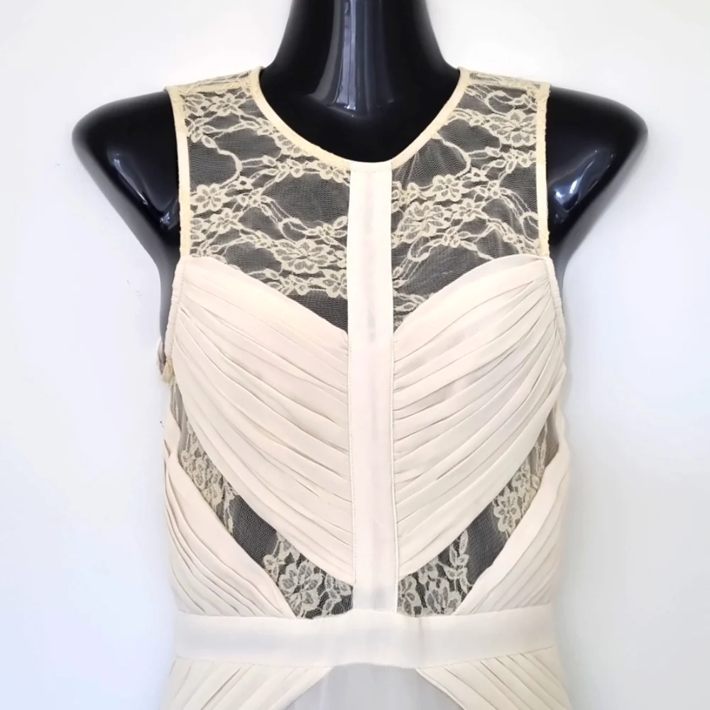 Jarlo, cream long formal dress, lace details, lined, sheer overlay, size 6 - Picture 2 of 12
